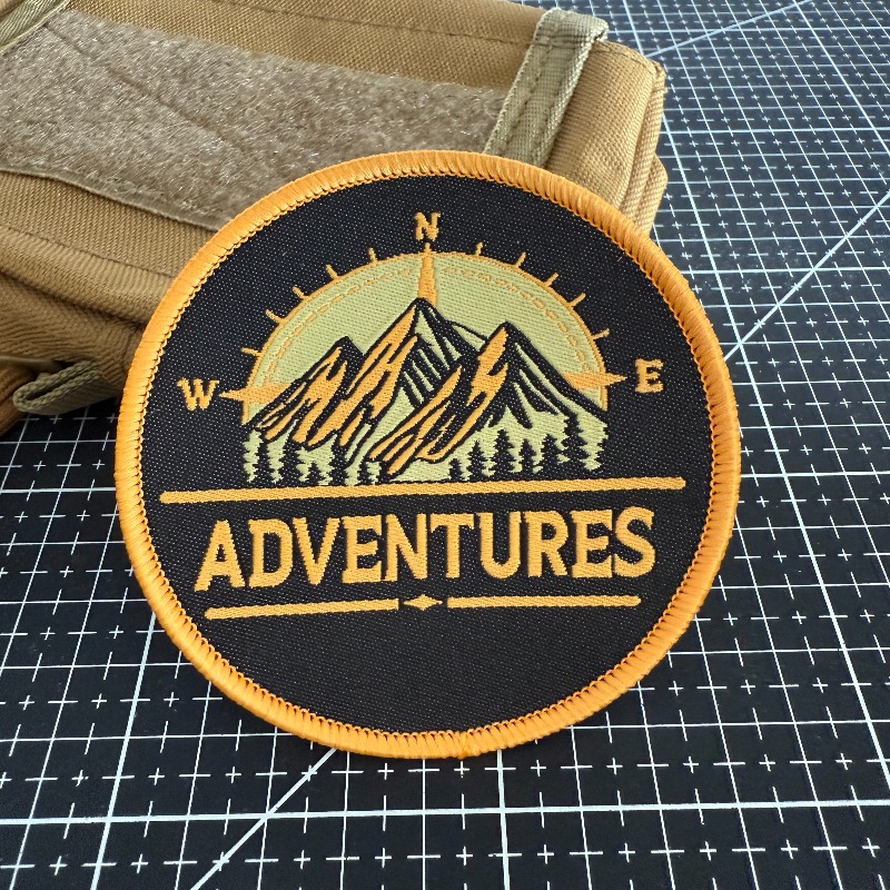 แผ่นปักลายเข็มทิศภูเขาสำหรับกา - Outdoor Adventure Backpack บทวิจารณ์และราคา