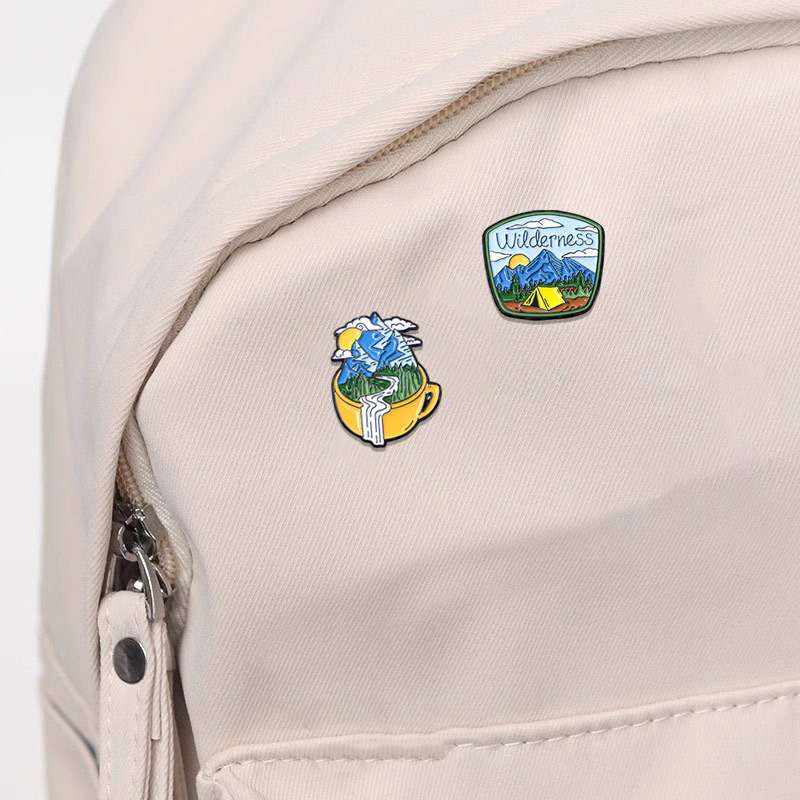 เข็มกลัดที่ระลึกการผจญภัยการตั - Outdoor Adventure Backpack บทวิจารณ์และราคา